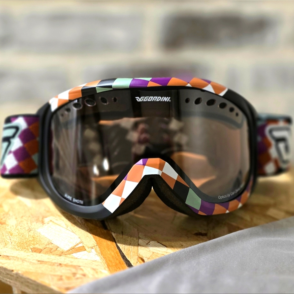 Brand New Gordini , Sure Shot 2 , Ski / Snowboard Googles optics by Carl Zeiss